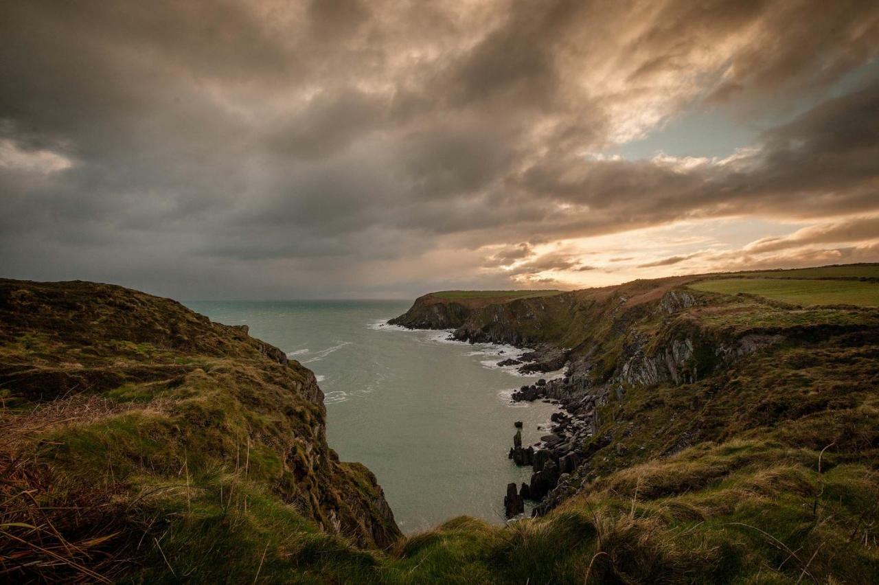 The Wild Atlantic Hideaway Appartement Clonakilty Buitenkant foto